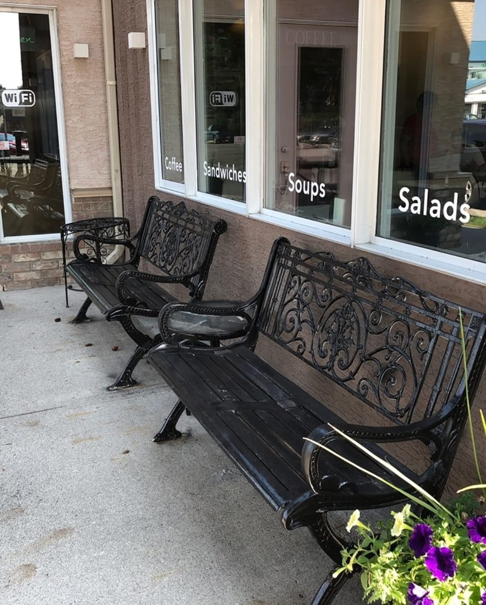 Photo credit: yellowpages.ca