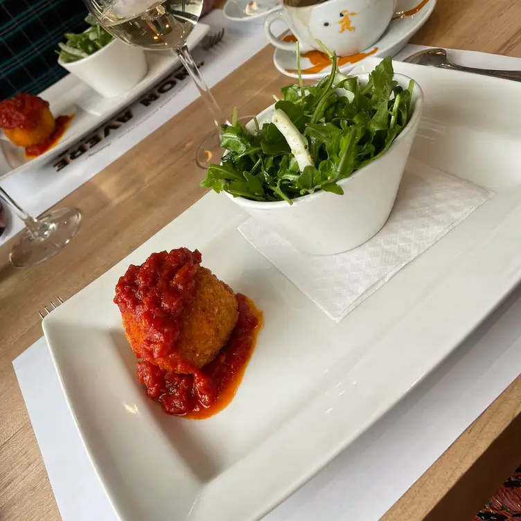 Photo credit: opentable