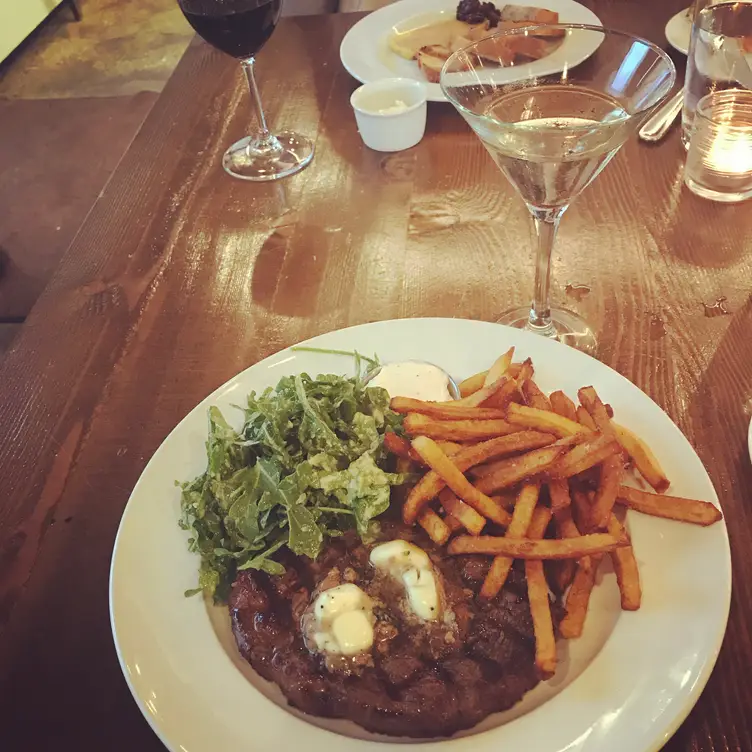 Photo credit: opentable