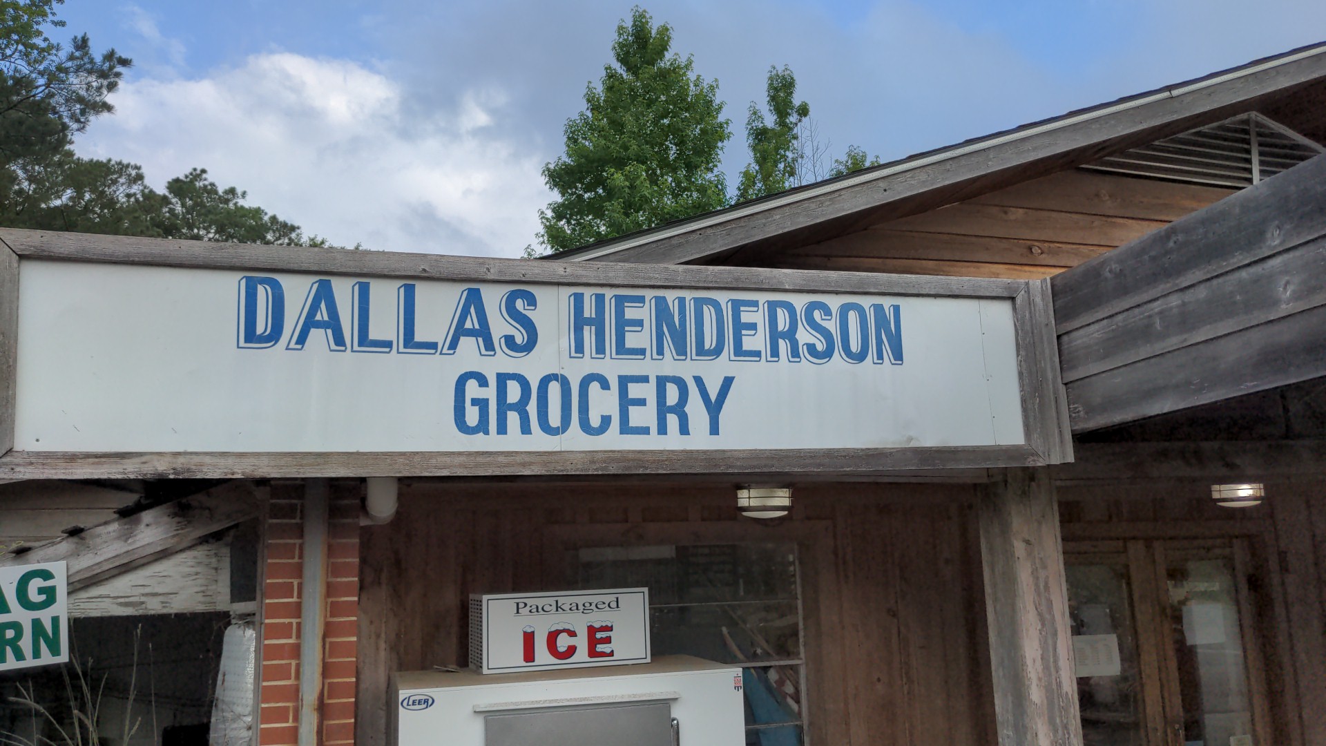 Dallas Henderson Grocery