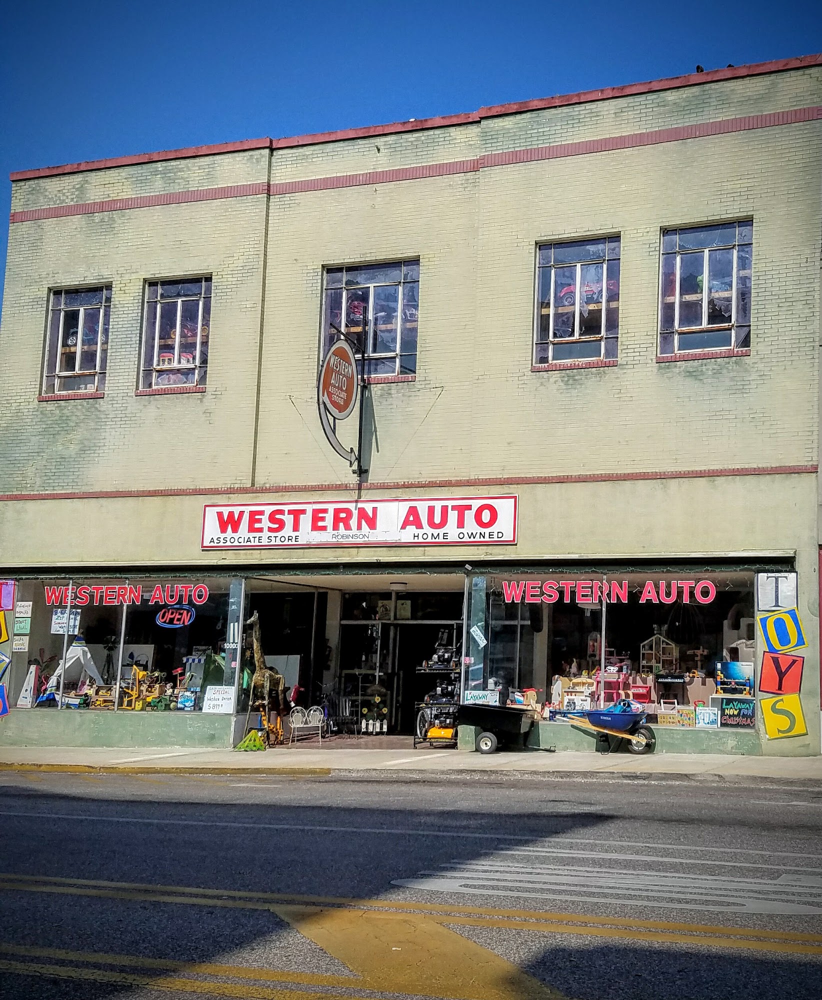 Western Auto Associates Store