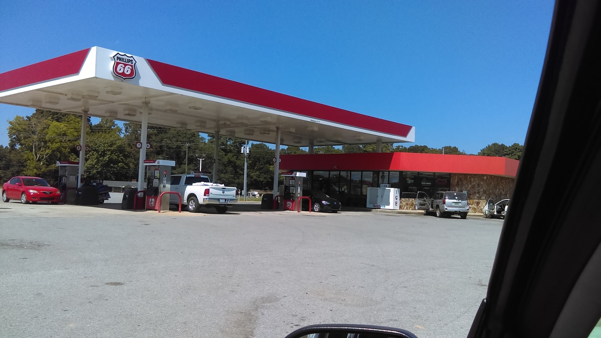Parkway Fuel and Food Center