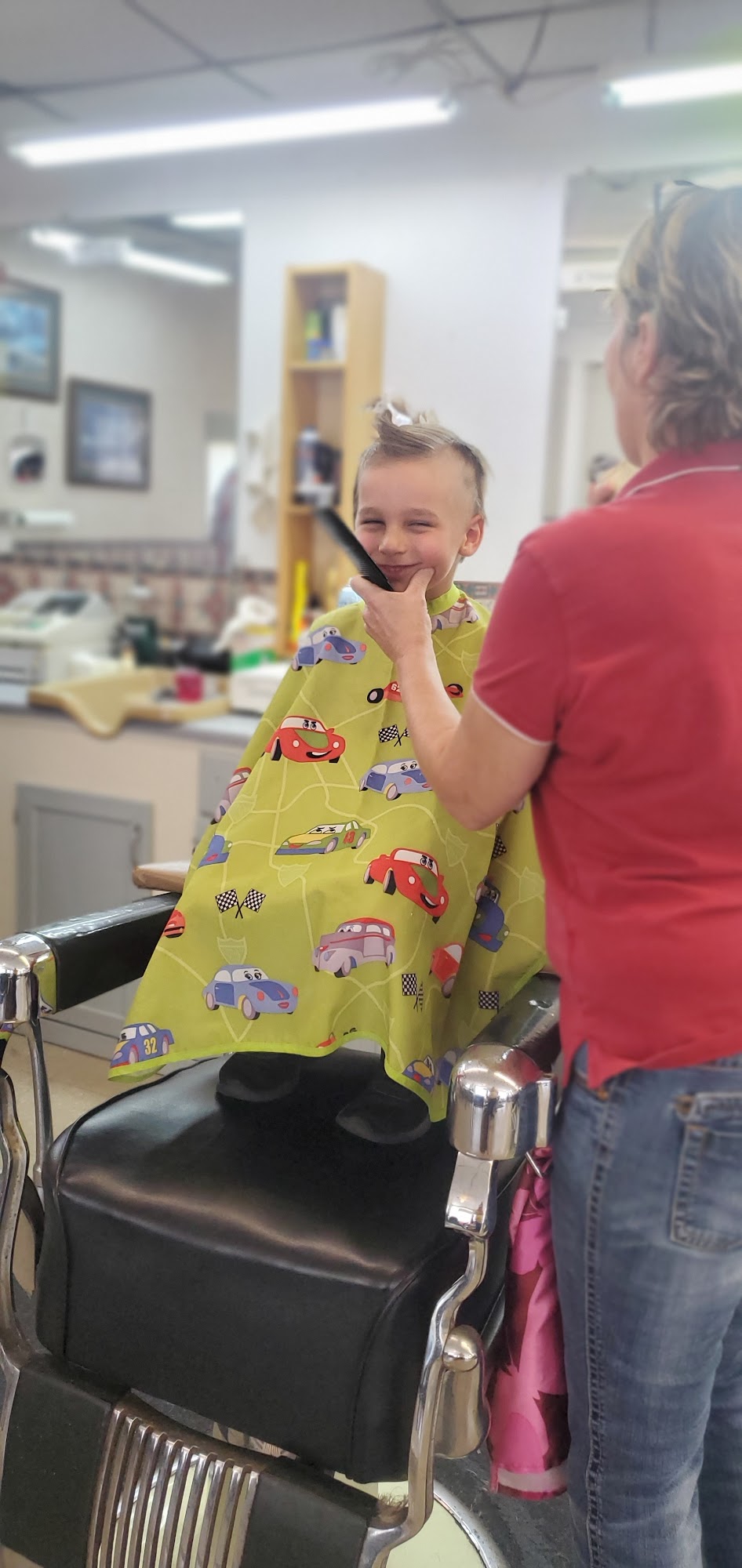 Lunsford's Barber Shop & Styles