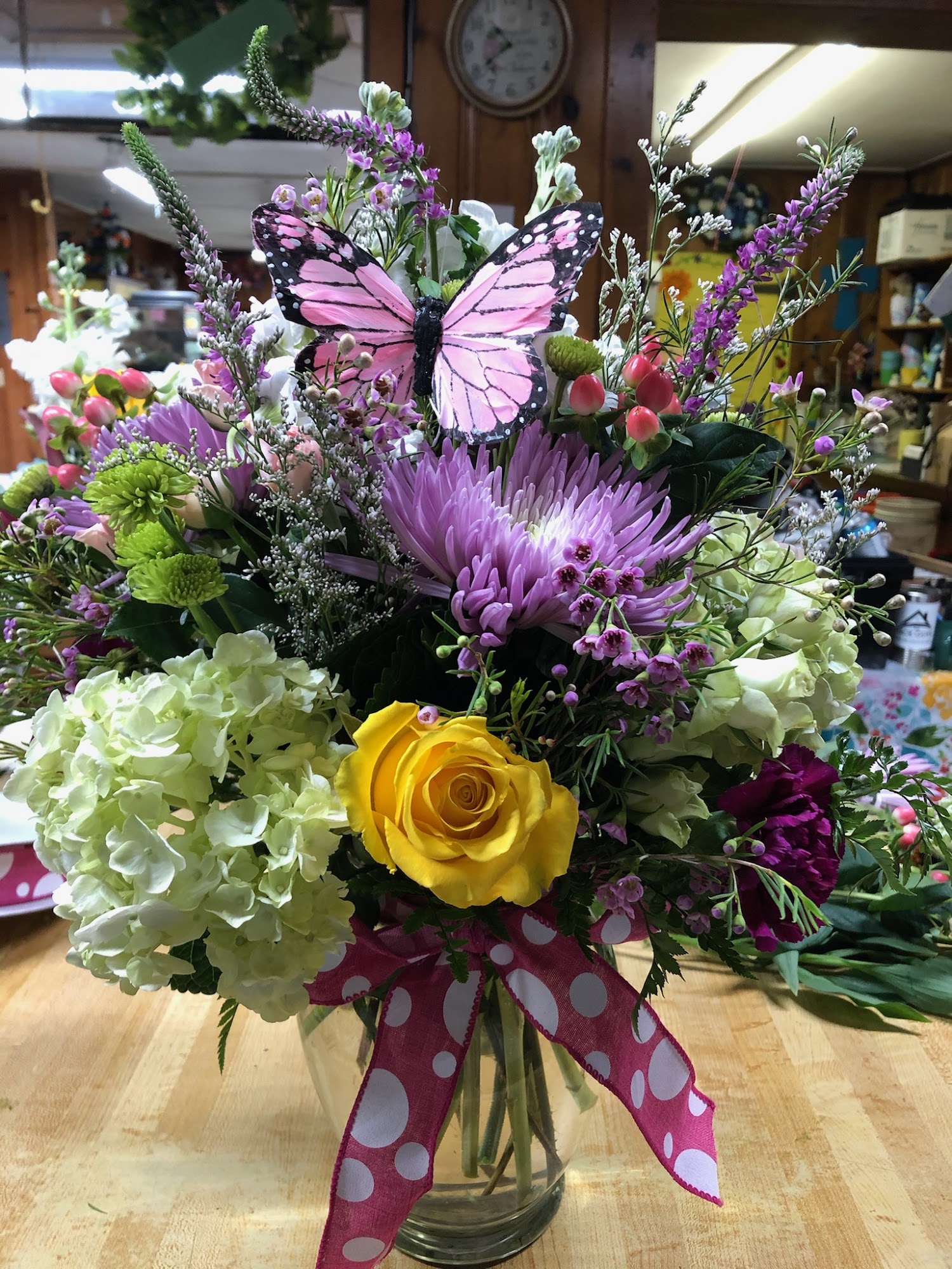 Virginia's Flowers & Gourmet Gifts Unlimited
