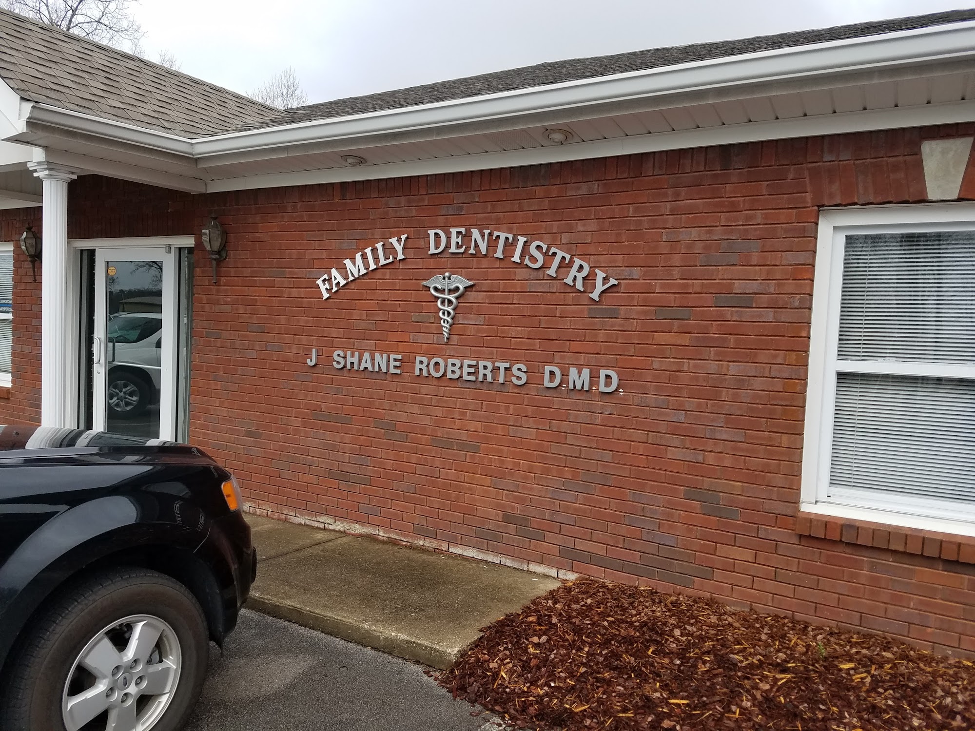 J Shane Roberts Family Dentistry 904 4th St, Pleasant Grove Alabama 35127
