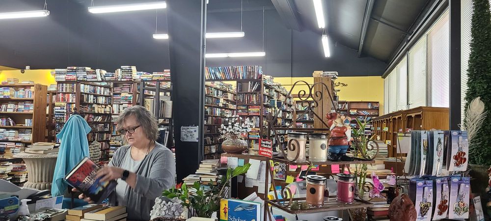 Book Traders Bookstore