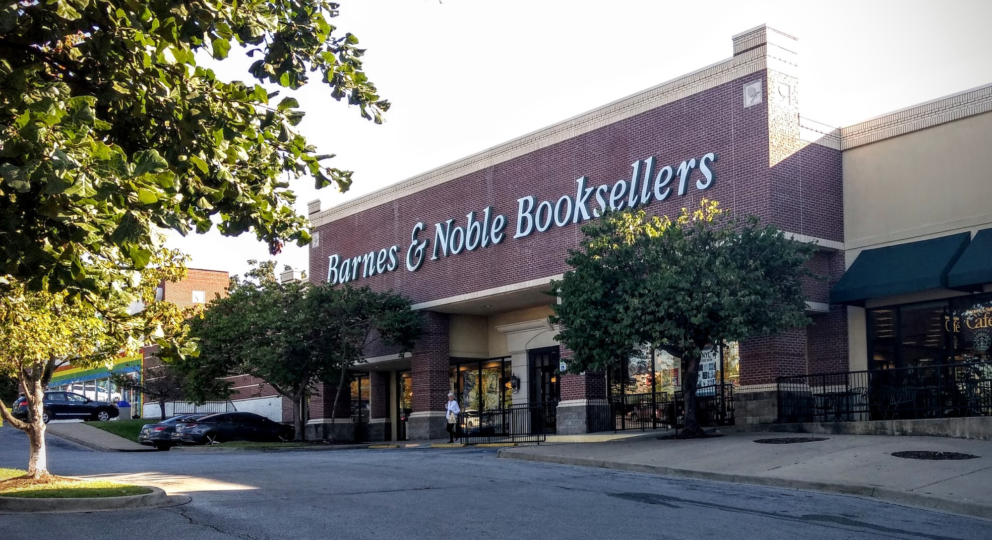 Barnes & Noble