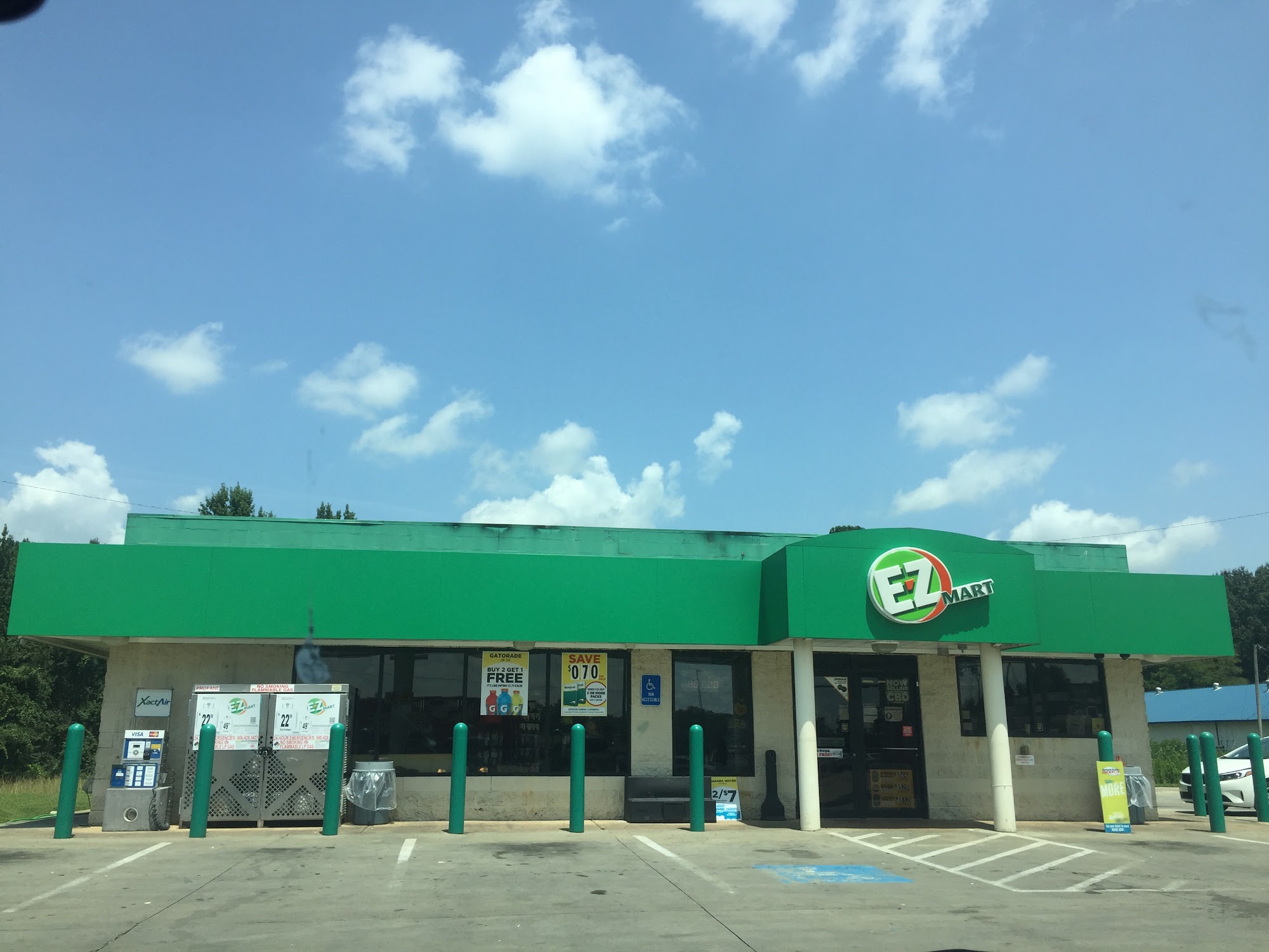 E-Z Mart