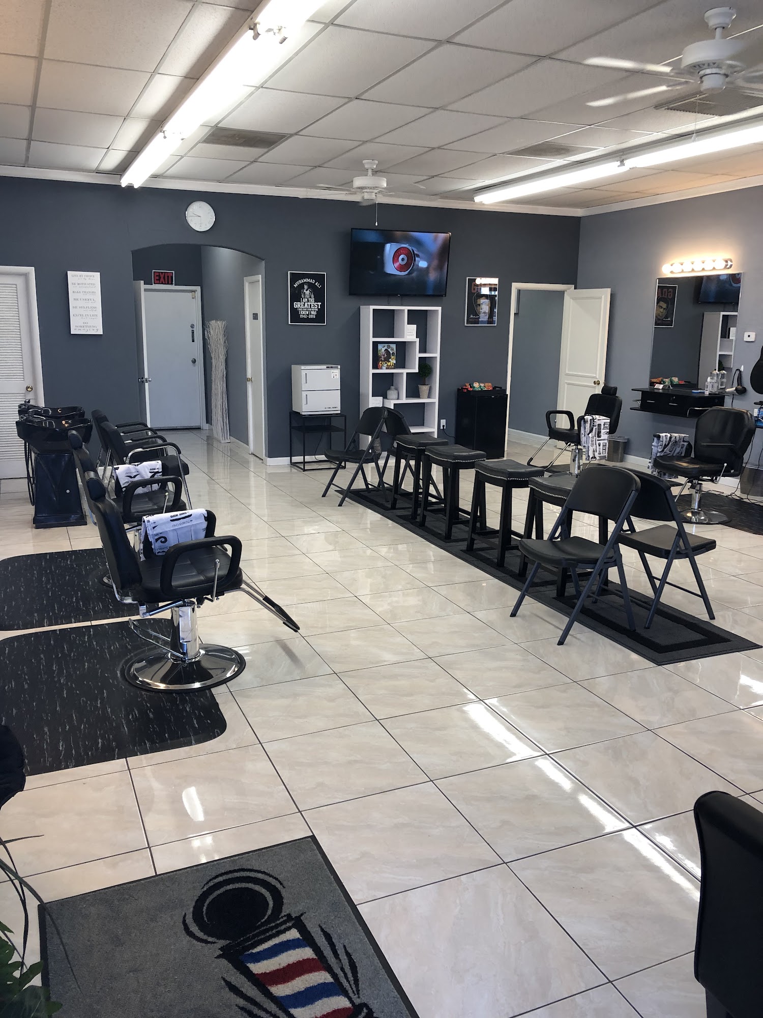 Top Notch Barber and Salon Studios