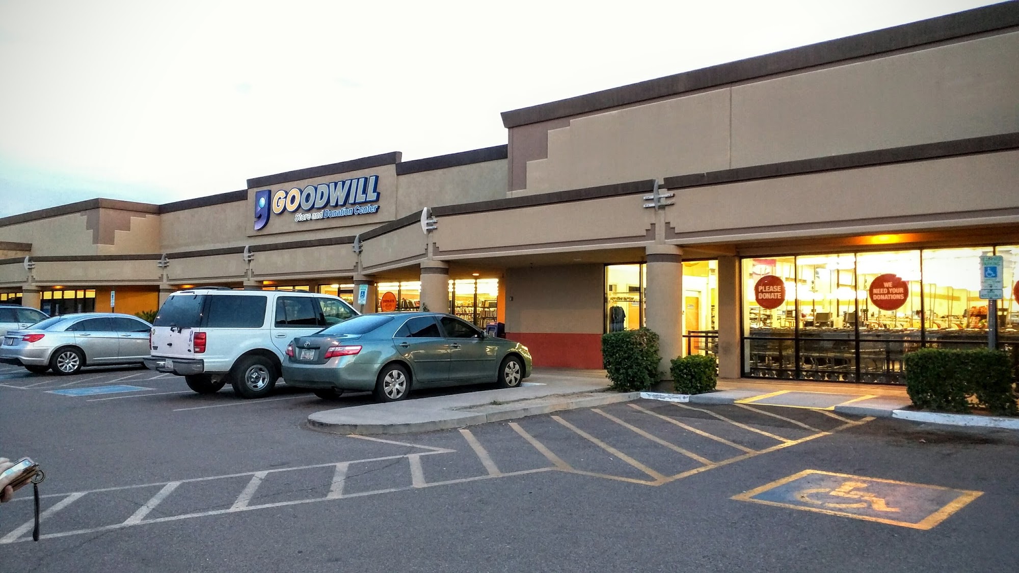 Val Vista & Southern Goodwill Retail Store and Donation Center