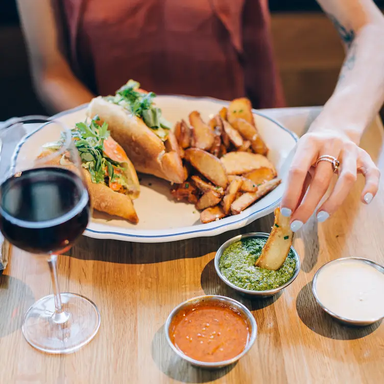 Photo credit: opentable