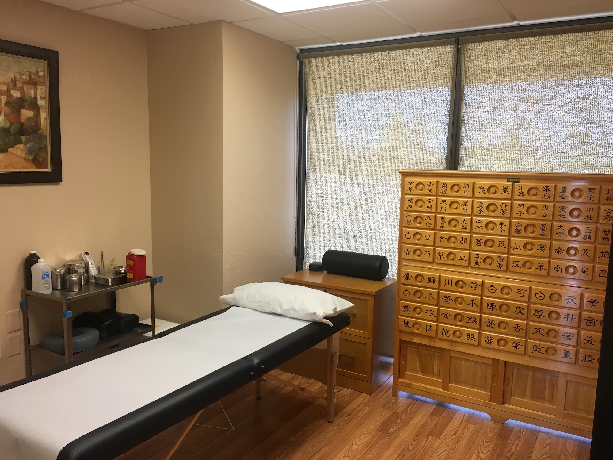 Jun Lee Acupuncture and Herbal Medicine Clinic