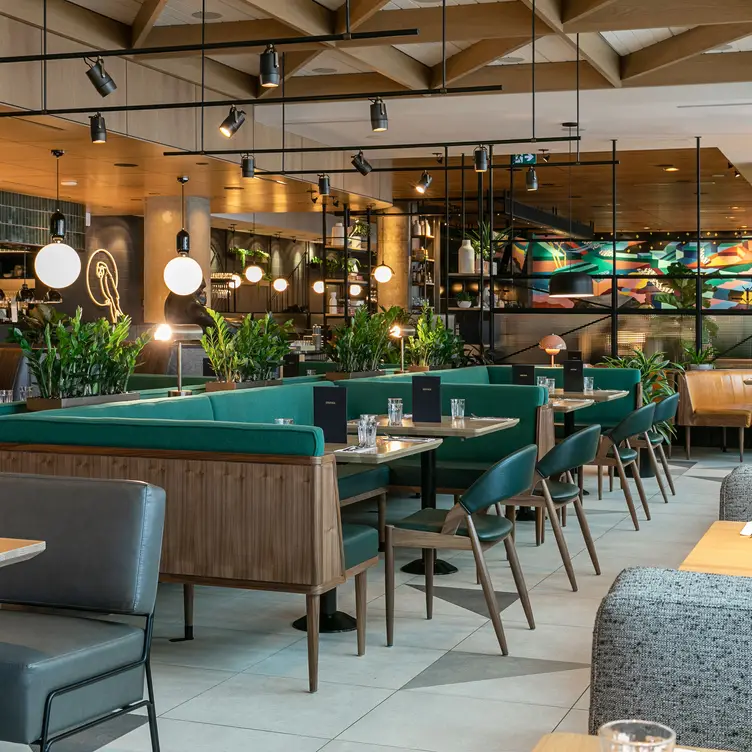 Photo credit: opentable