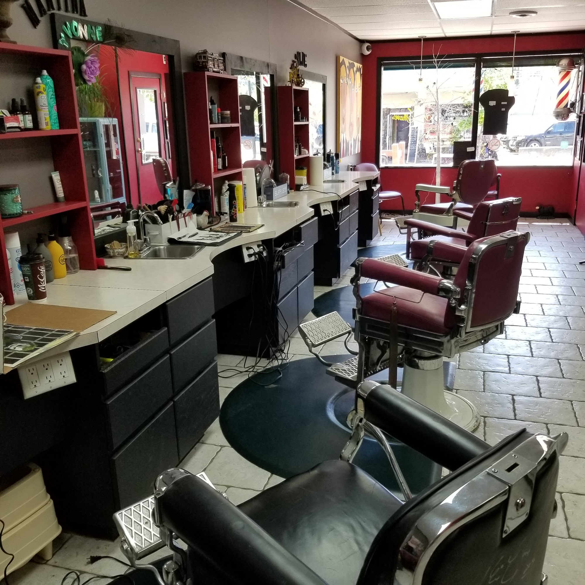 Martina's Classic Barber Shop