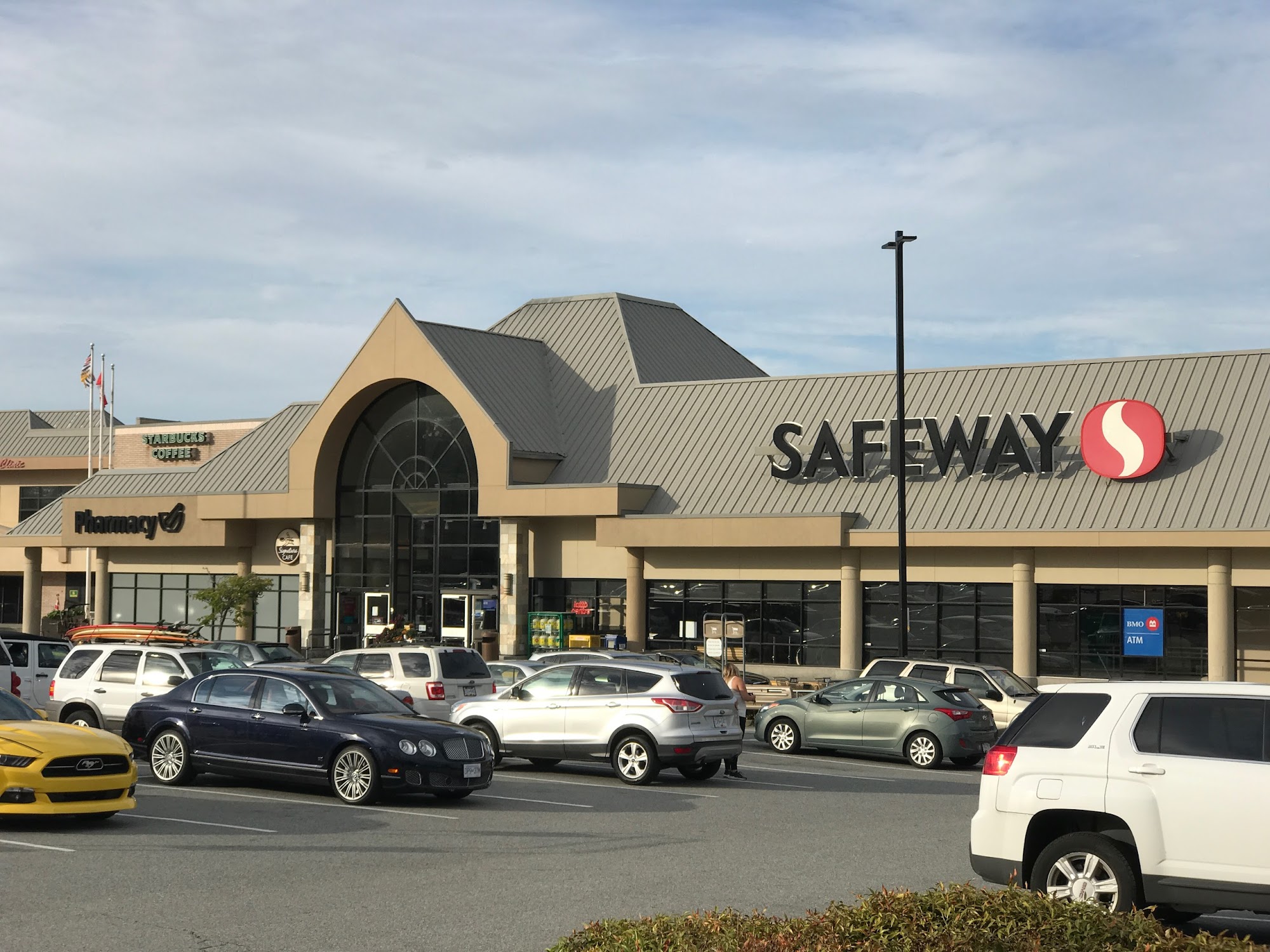 Safeway Peninsula Village