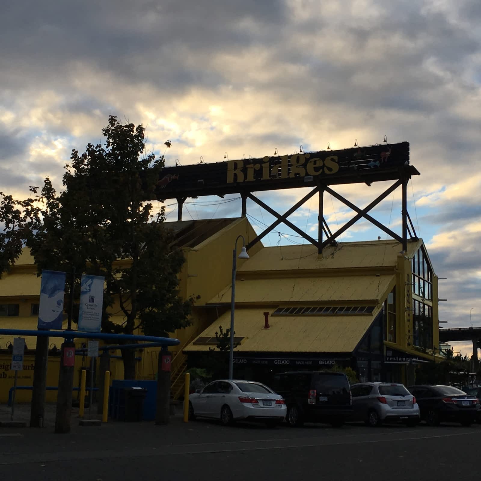 Photo credit: yellowpages.ca