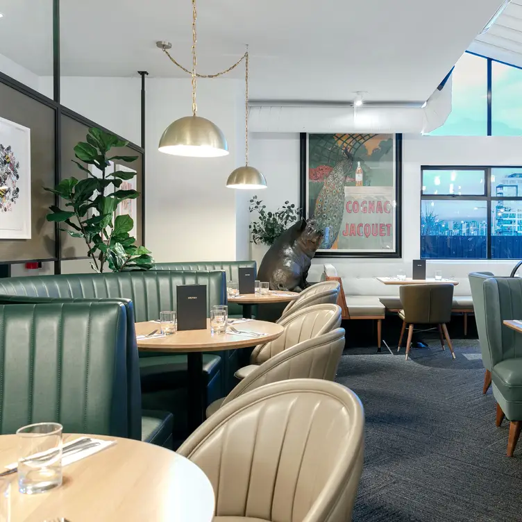 Photo credit: opentable