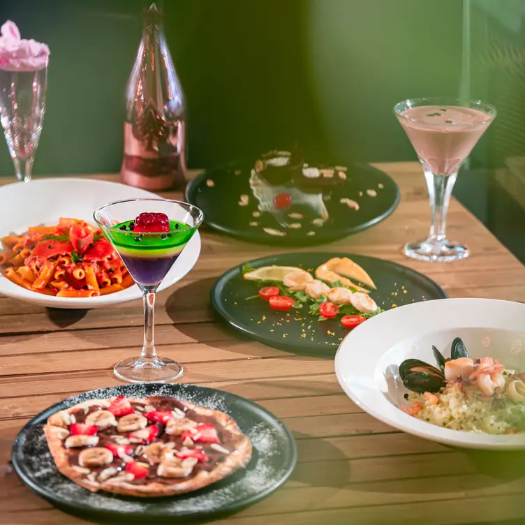 Photo credit: opentable