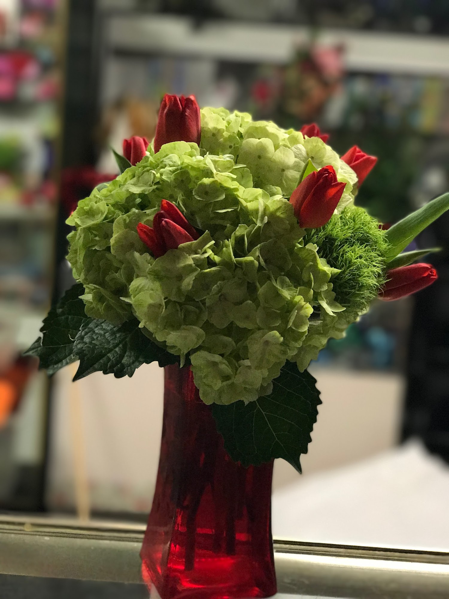Melina's Flowers & Gift Shop
