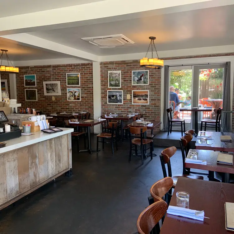 Photo credit: opentable