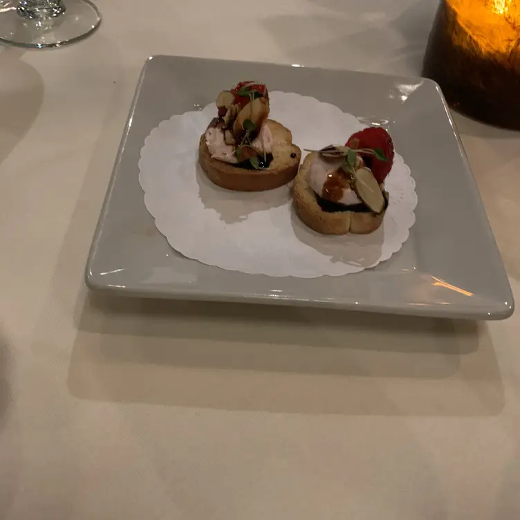 Photo credit: opentable