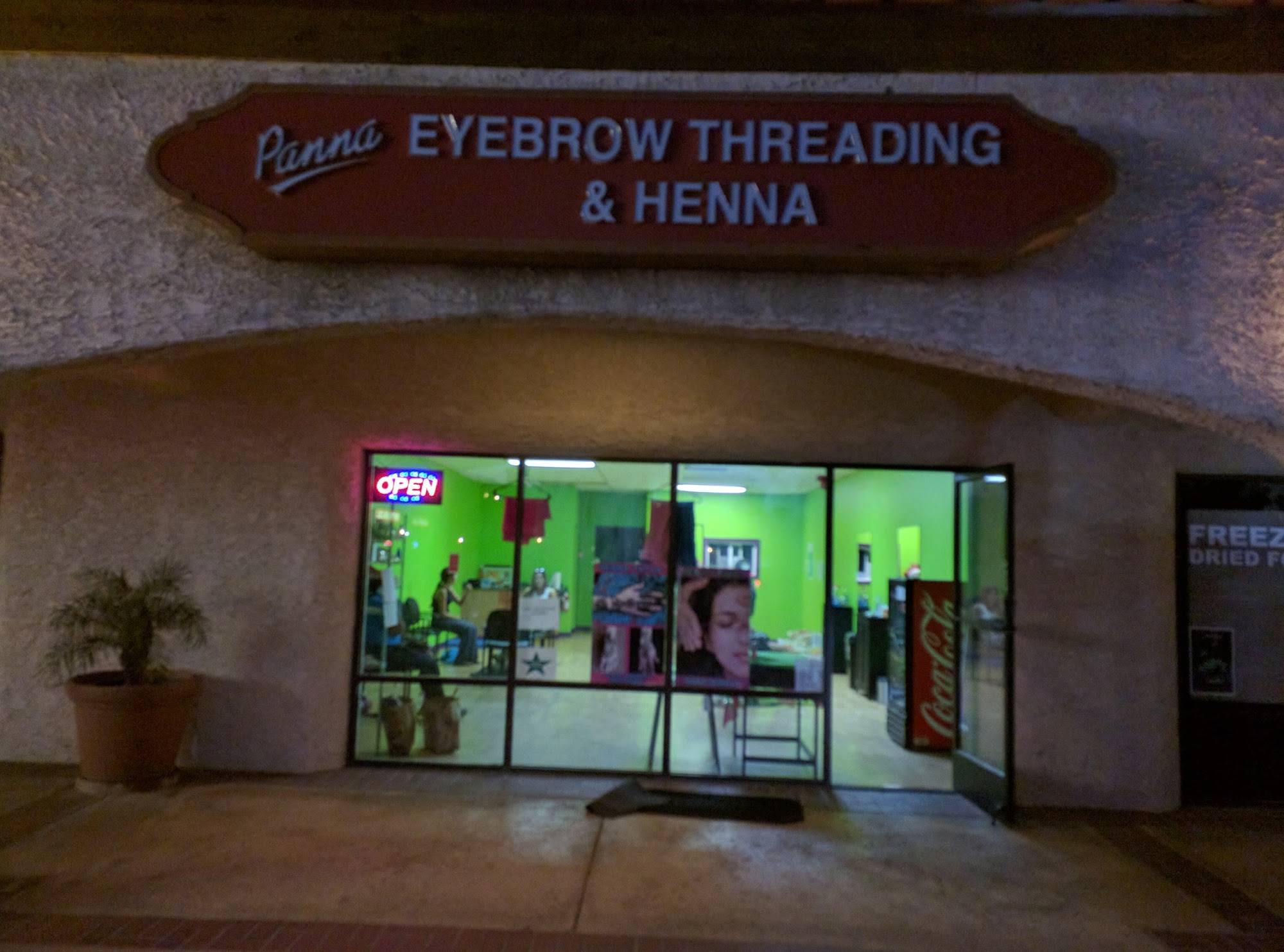 Panna Eyebrow Threading and Henna Studio