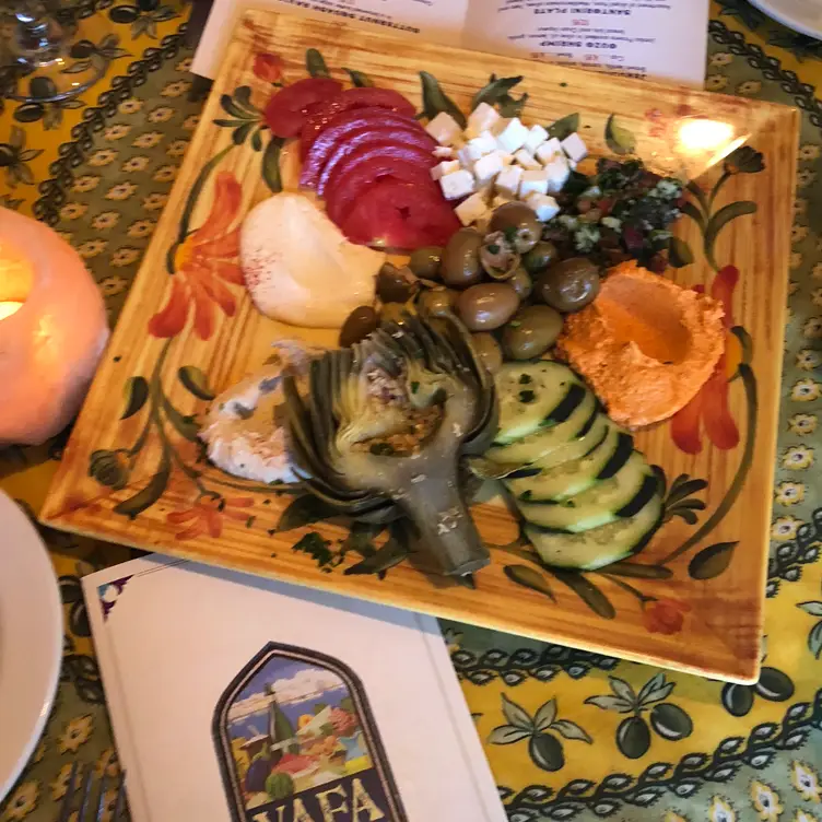 Photo credit: opentable