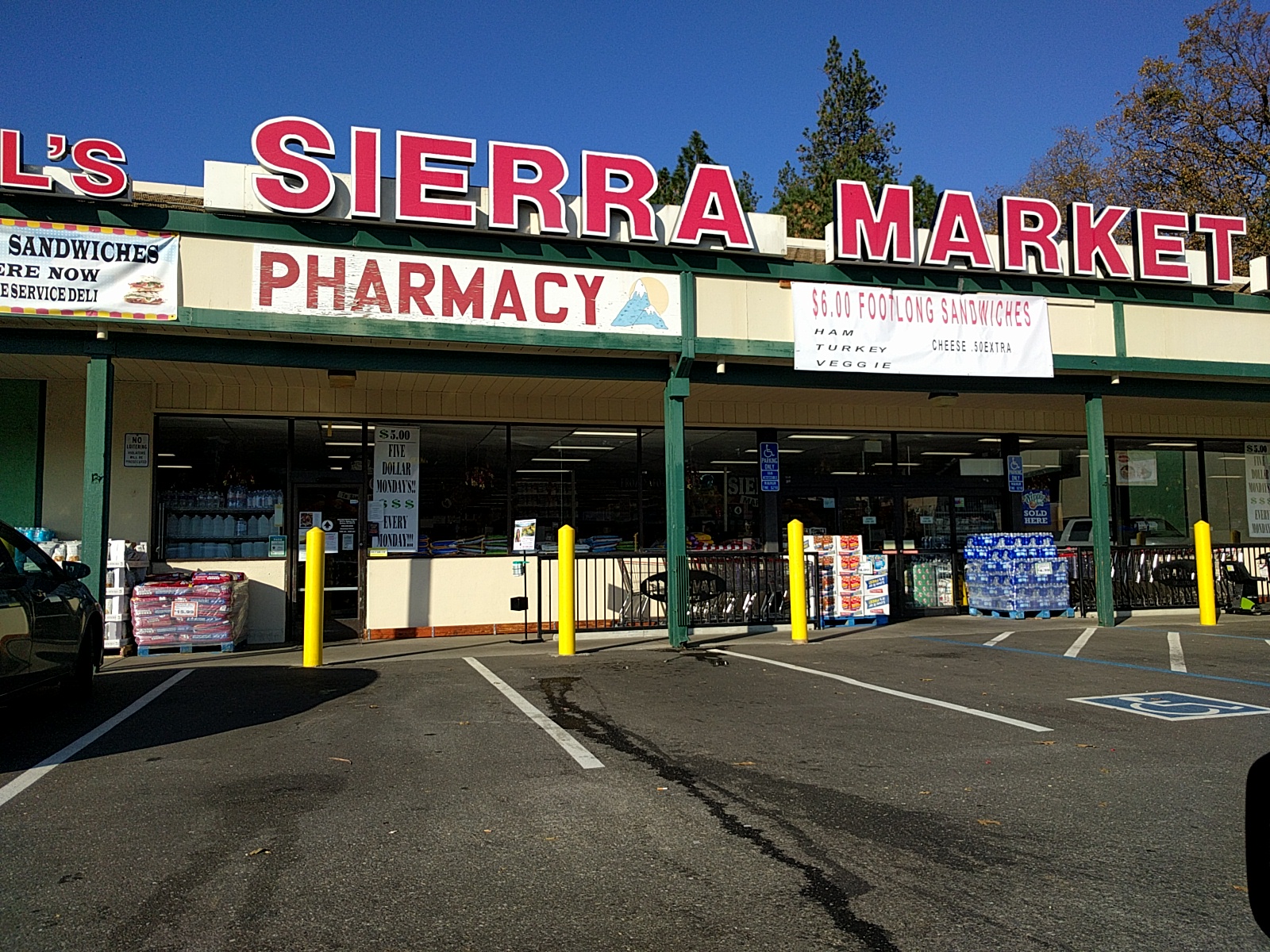Mar-Val’s Sierra Market