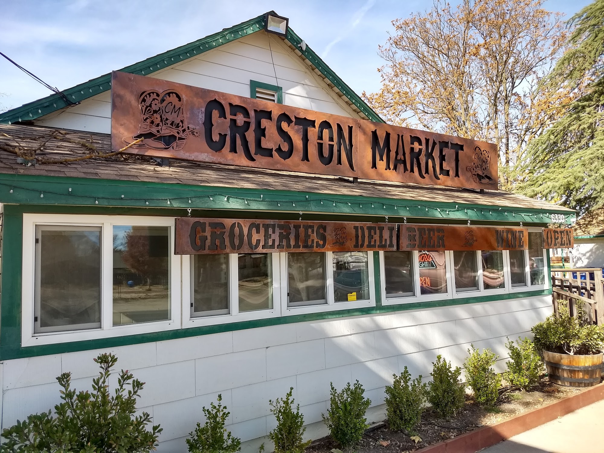 The Creston House And General Store