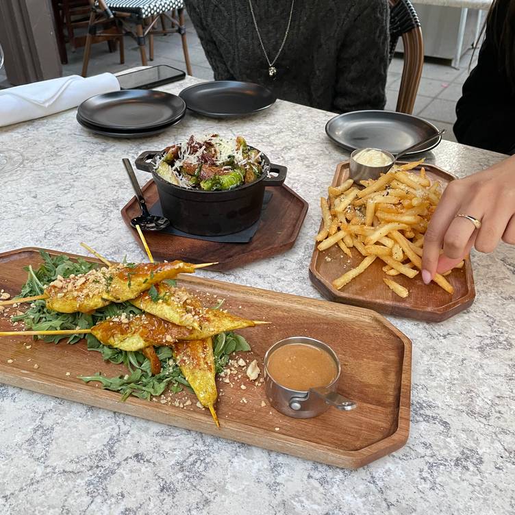 Photo credit: opentable