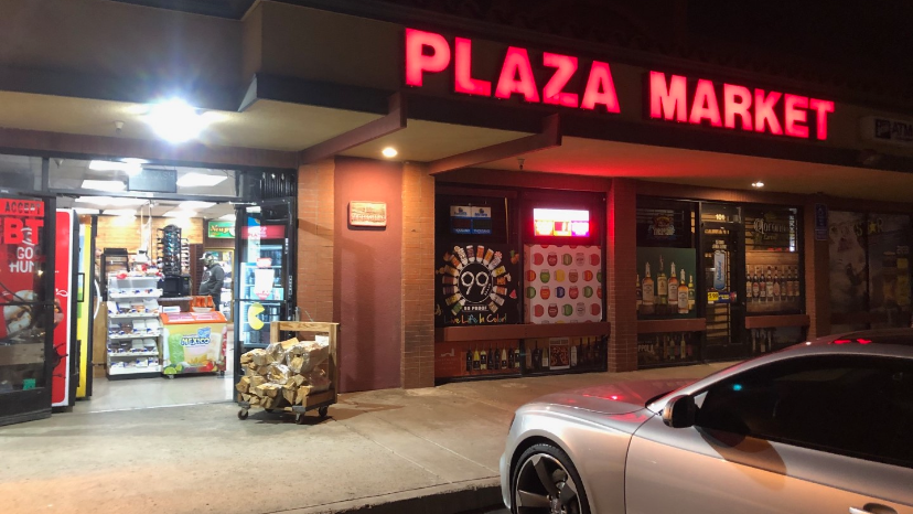 Plaza Market