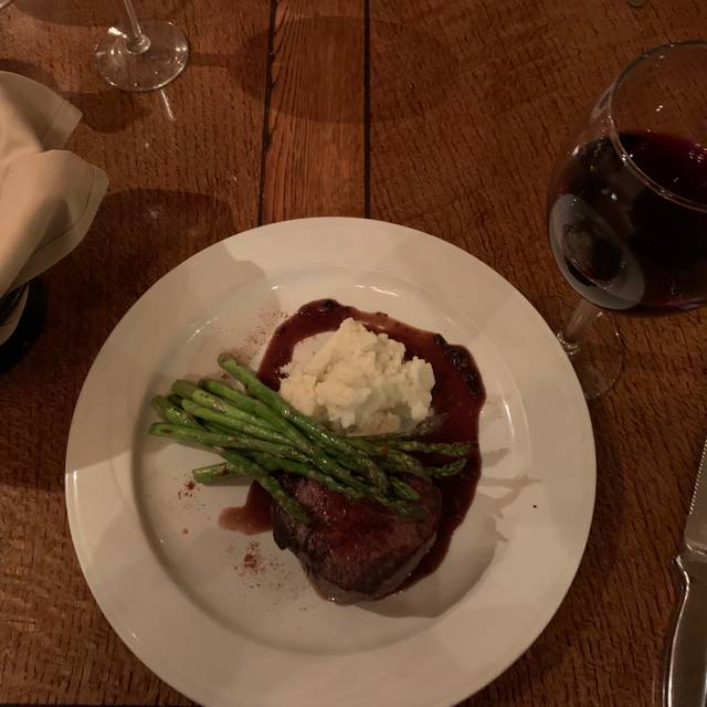Photo credit: opentable
