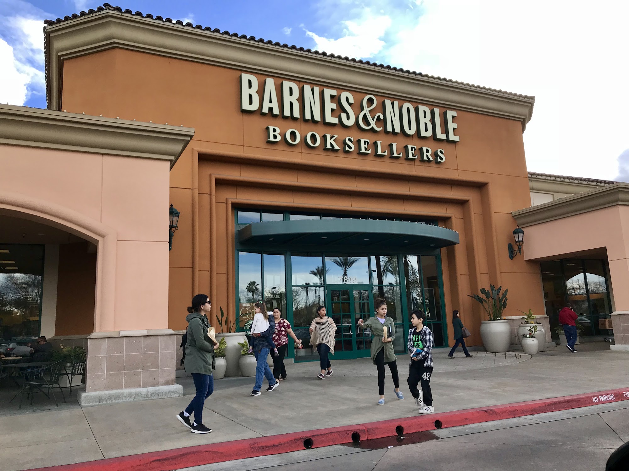 Barnes & Noble