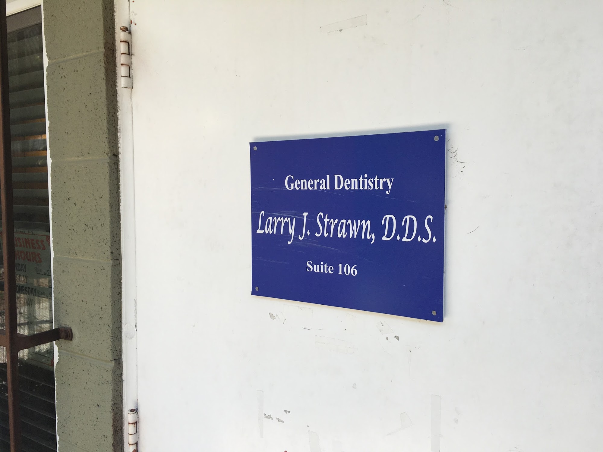 Larry J Strawn Inc