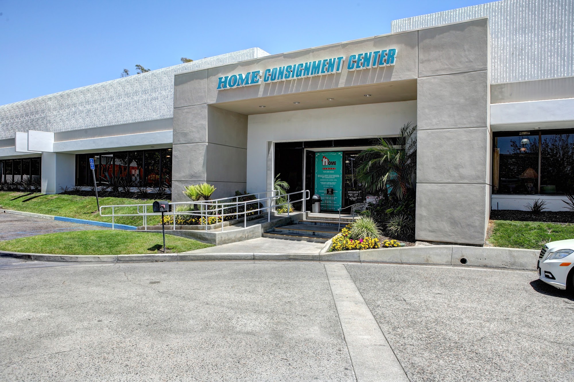 Home Consignment Center - Newport/Irvine