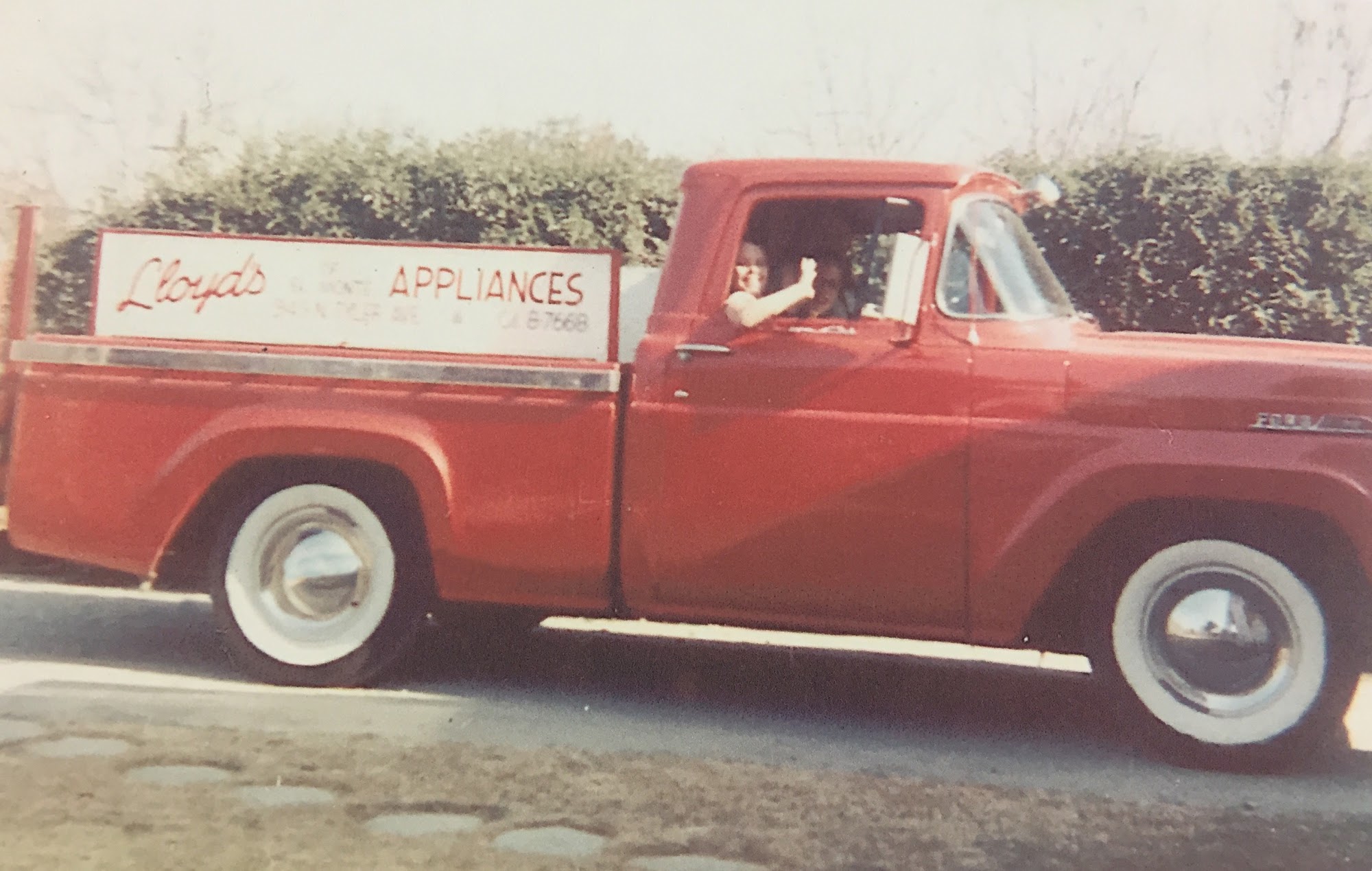 Lloyd's Antique & Classic Appliances