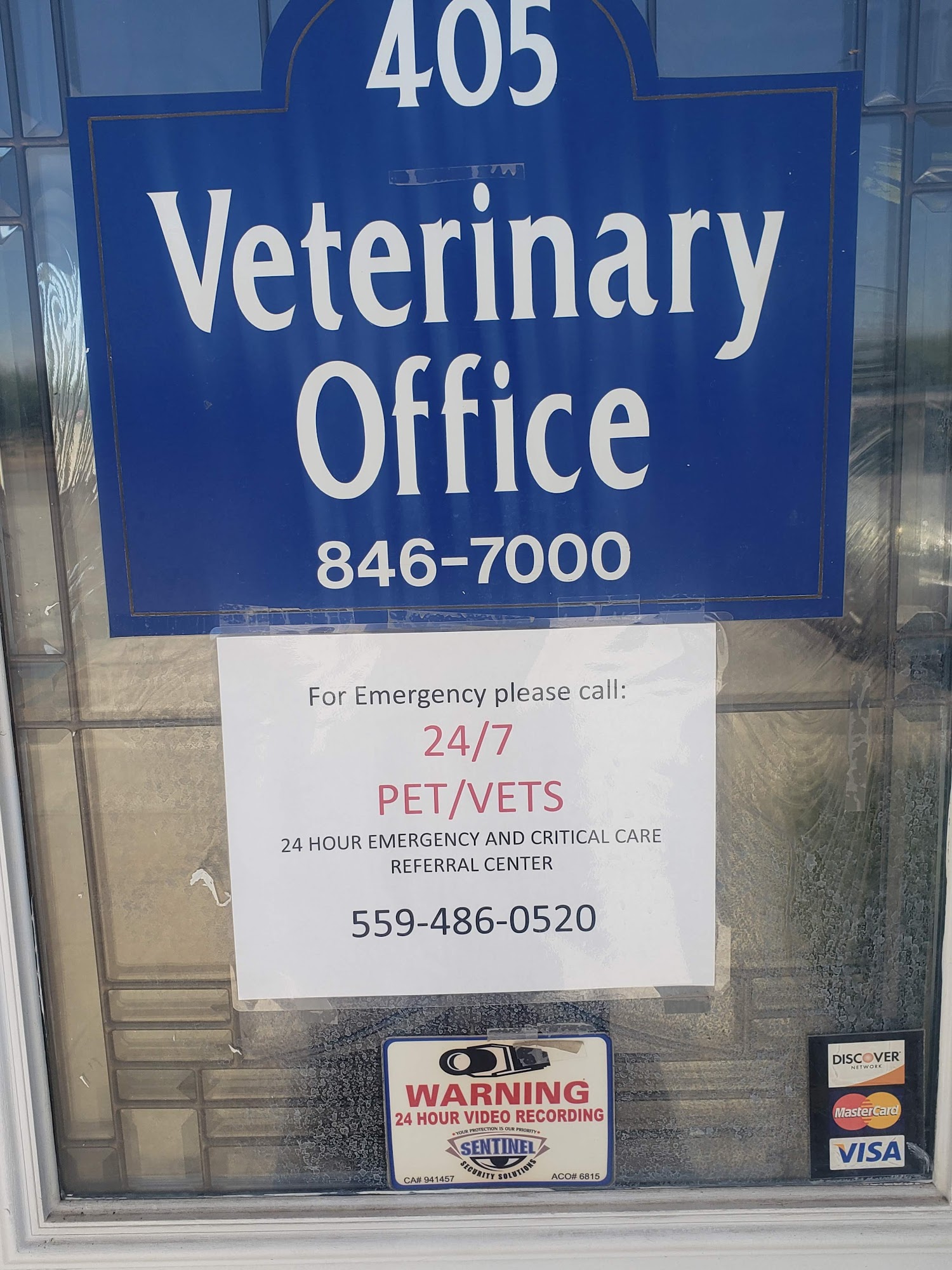 Veterinary Medical Center 405 N Goldenrod Ave, Kerman California 93630