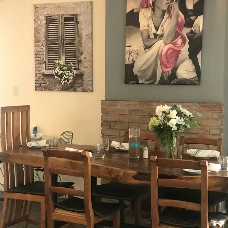 Photo credit: opentable