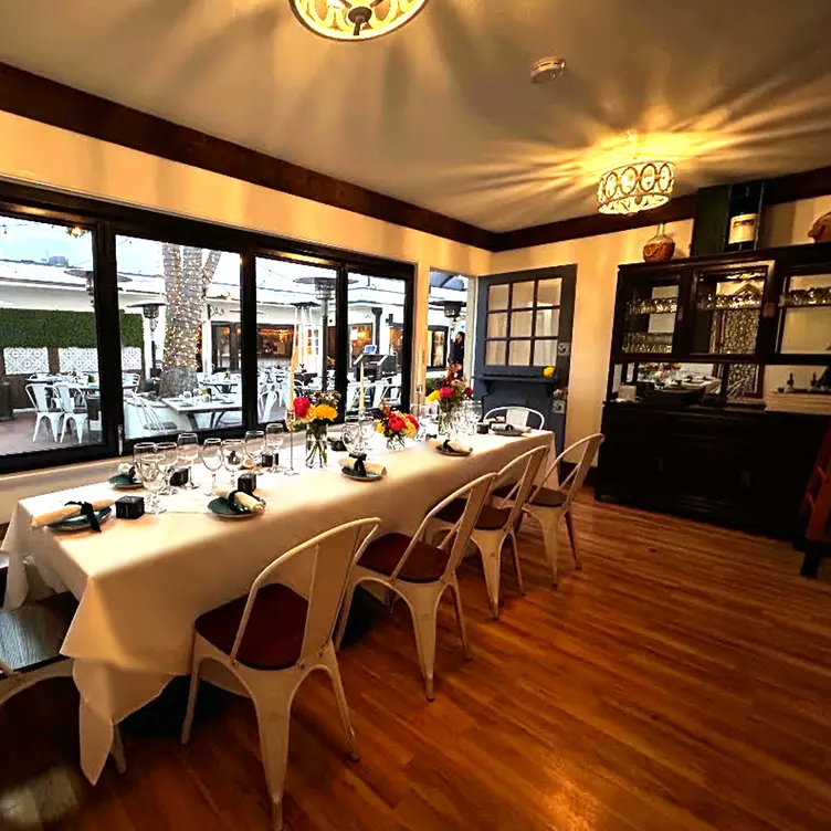 Photo credit: opentable