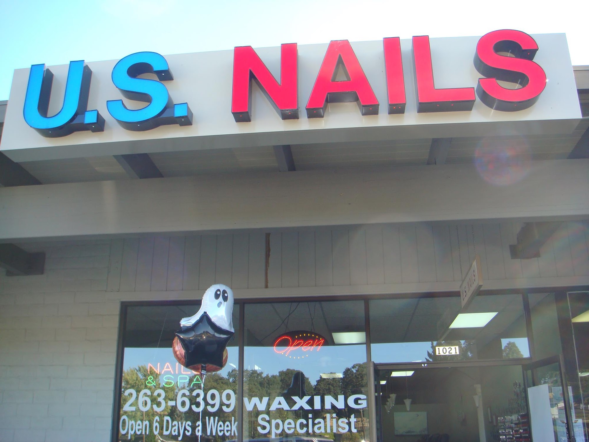 U.S. Nails