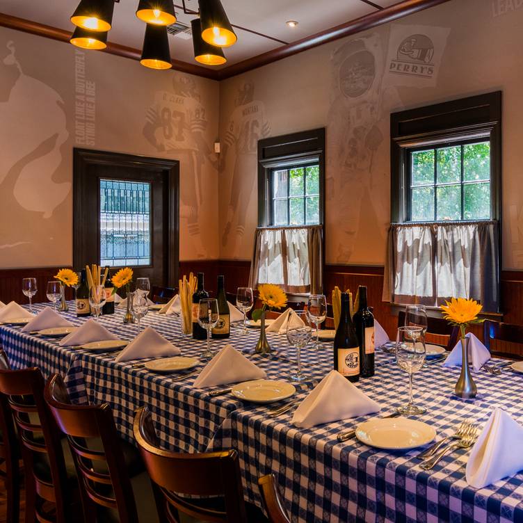 Photo credit: opentable