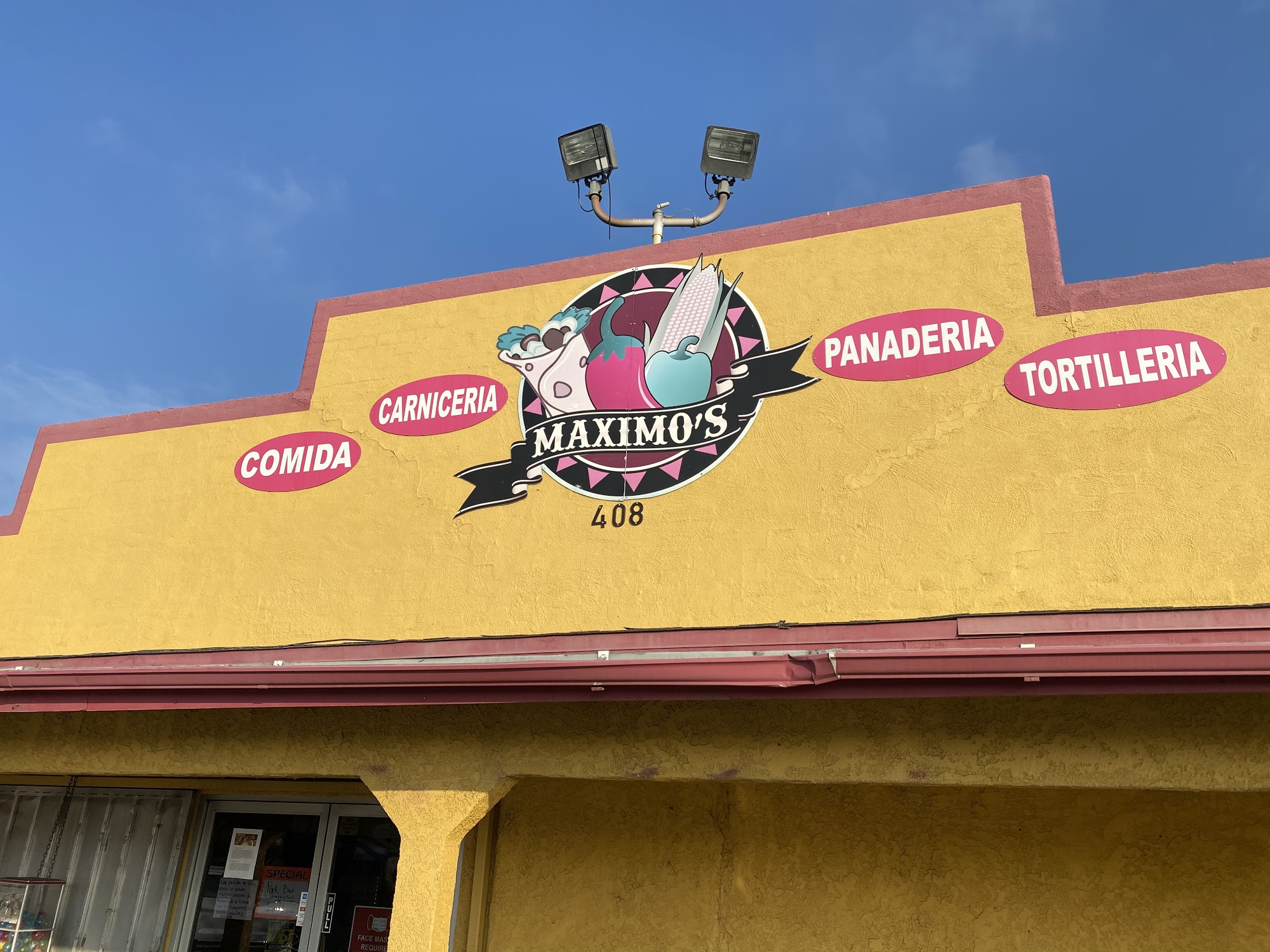 Maximo's Grocery