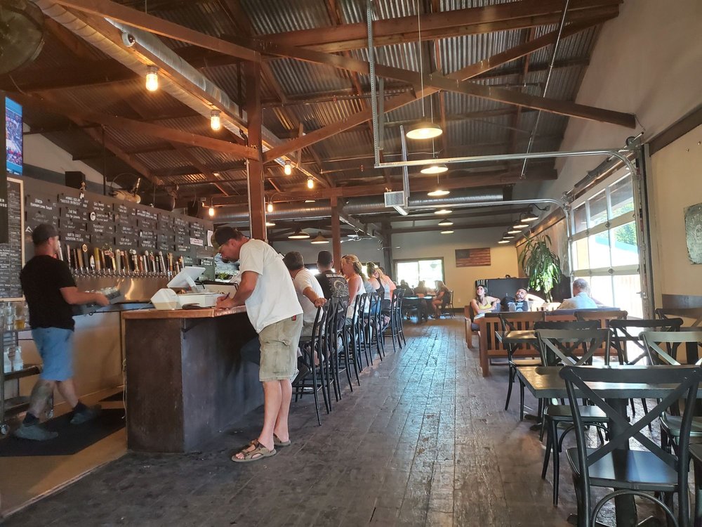 Best Local Restaurants In Loomis Ca Sep 2021 Restaurantji Best Local Restaurants In Loomis Ca, Round Table Loomis Ca