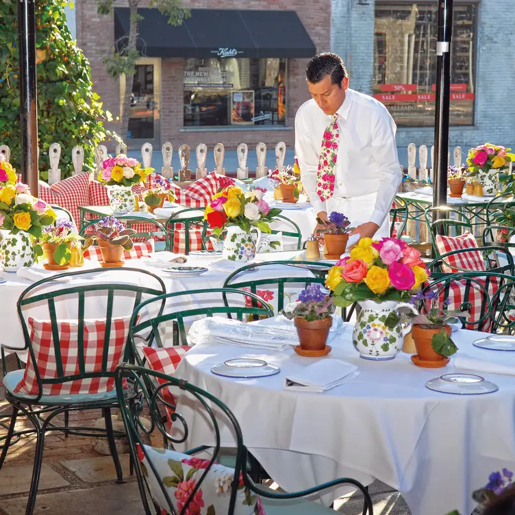 Photo credit: opentable