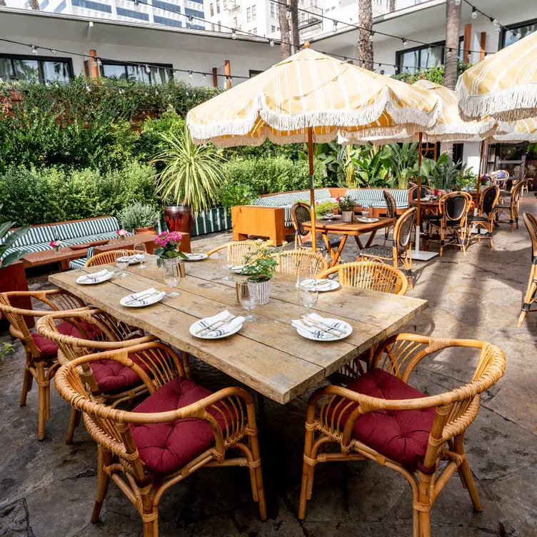 Photo credit: opentable