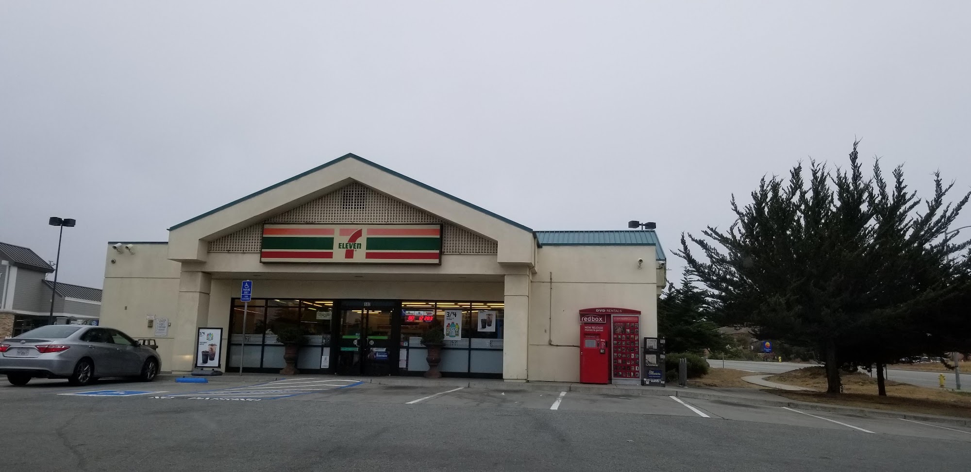 7-Eleven Gas Station