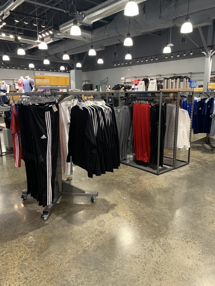 adidas great mall hours