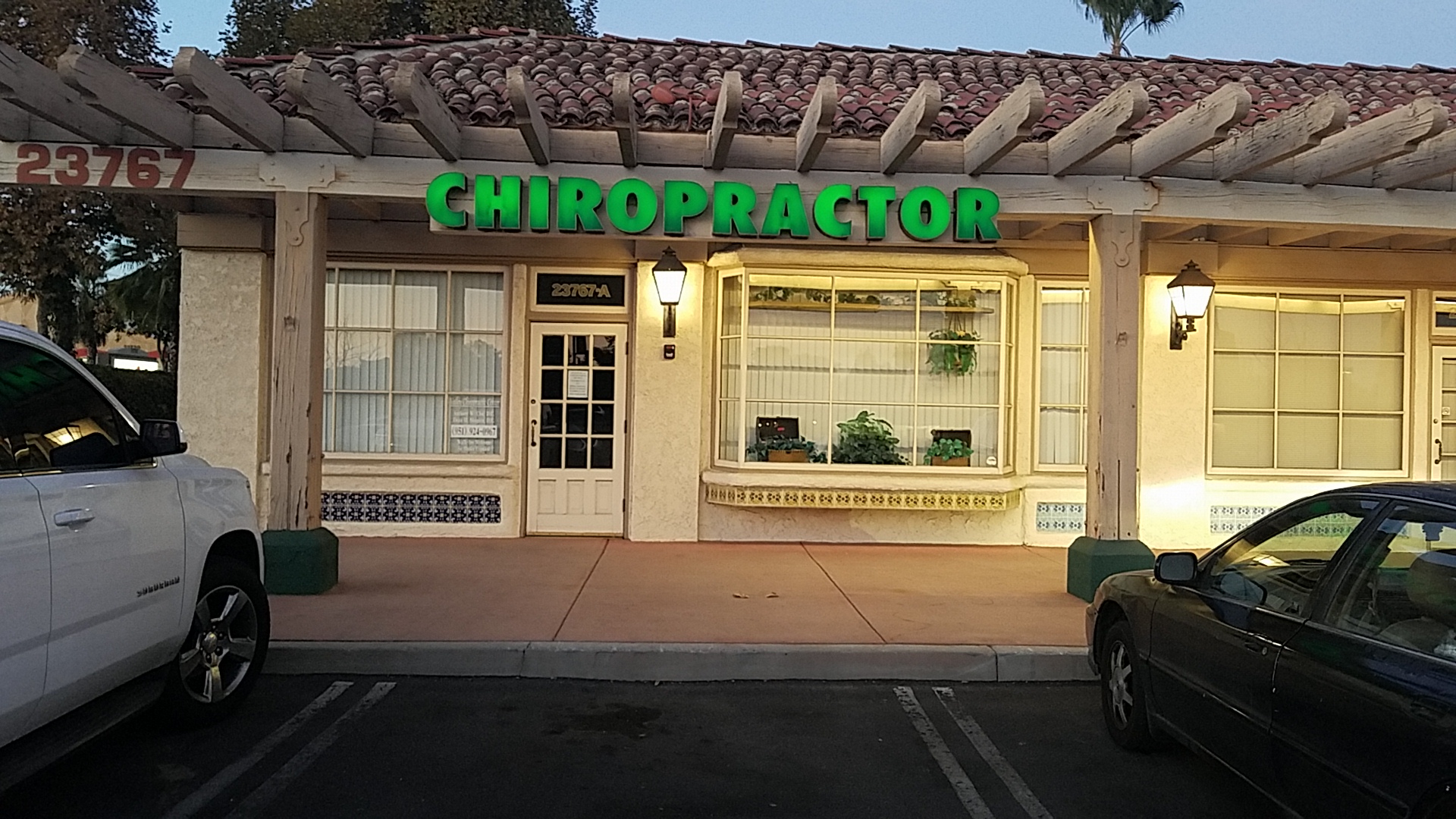 Valley Chiropractic Center; Dr. Anthony Chu