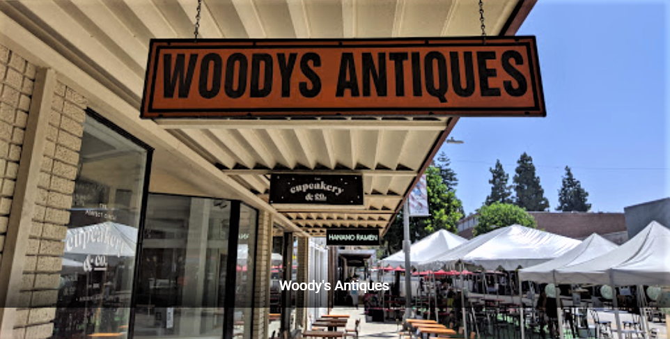 Woody's Antiques