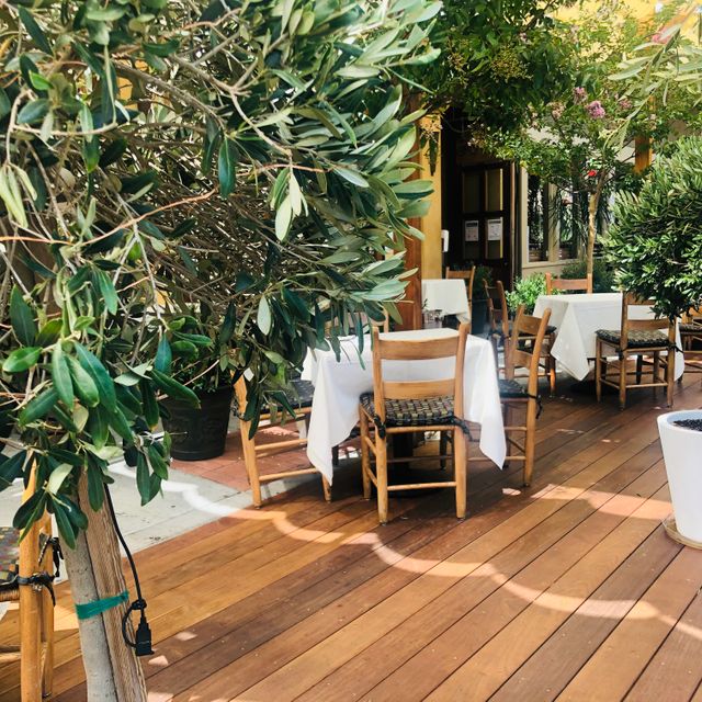 Photo credit: opentable